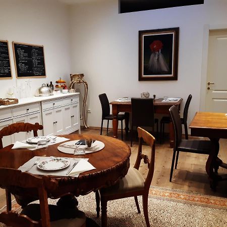 B&B S. Trinita 18 Suites & Rooms Trento Exterior photo