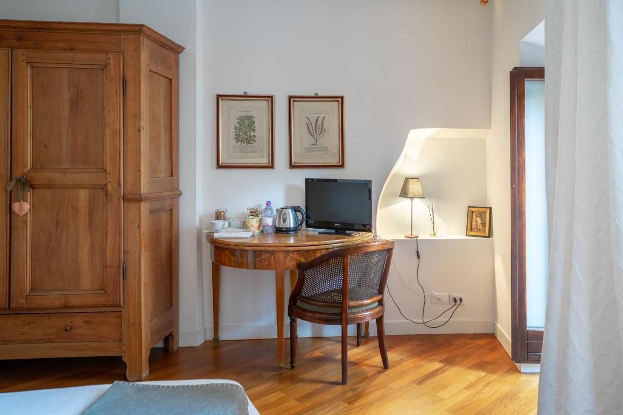 B&B S. Trinita 18 Suites & Rooms Trento Exterior photo