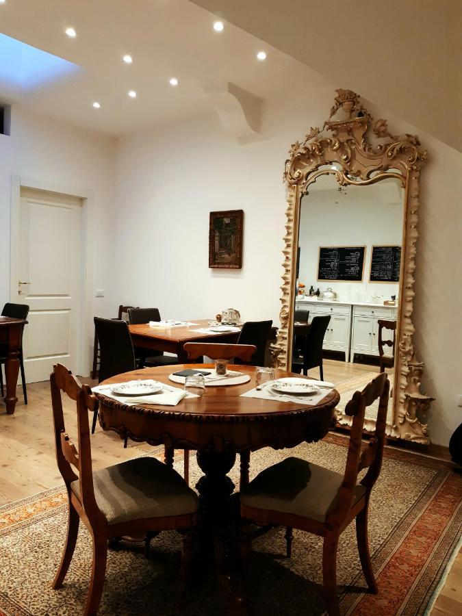 B&B S. Trinita 18 Suites & Rooms Trento Exterior photo